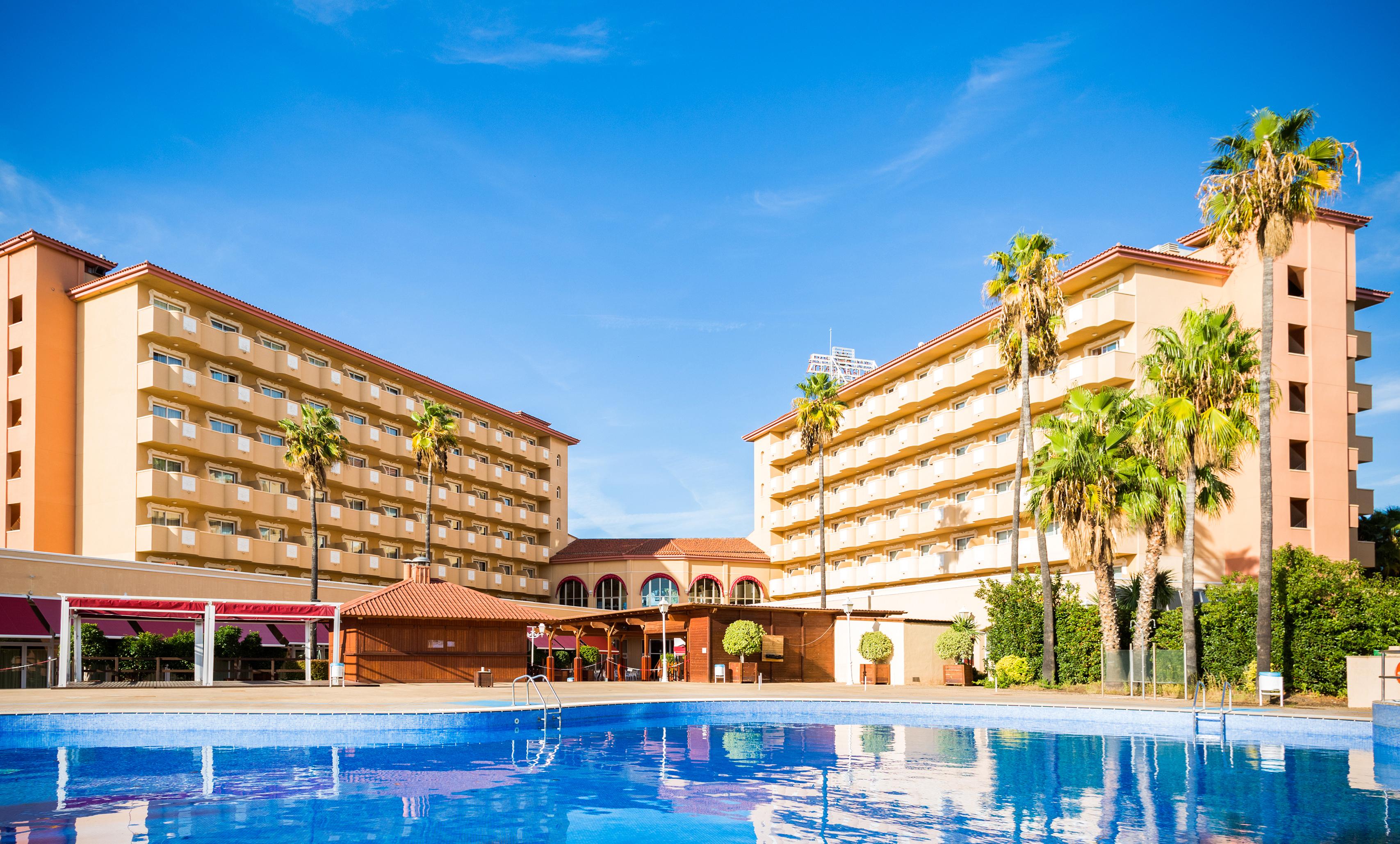 Hotel Ohtels La Hacienda La Pineda Esterno foto