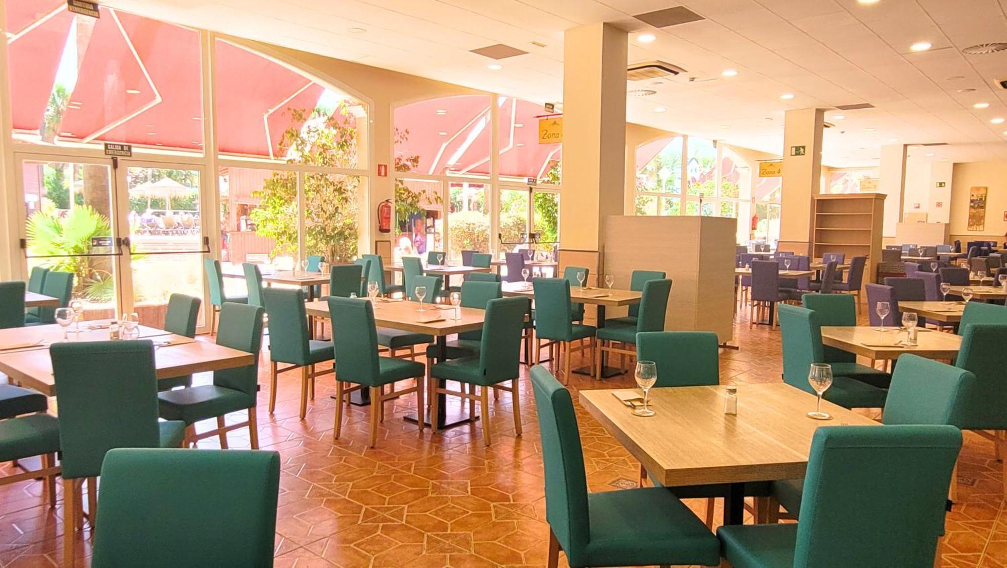 Hotel Ohtels La Hacienda La Pineda Esterno foto